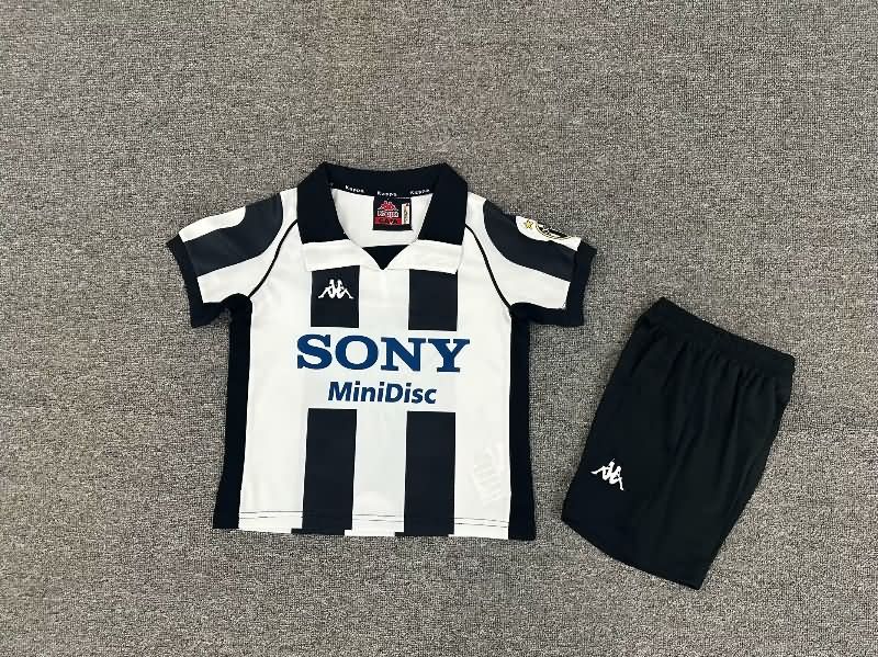 Kids Juventus 1997/98 Home Soccer Jersey And Shorts