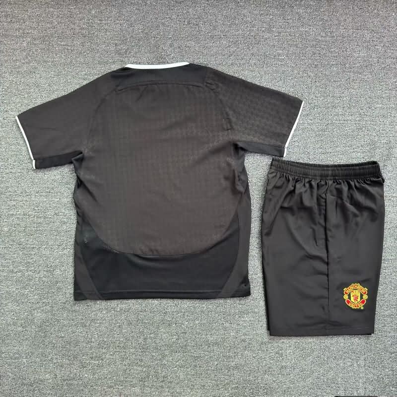 Kids Manchester United 2003/05 Away Soccer Jersey And Shorts