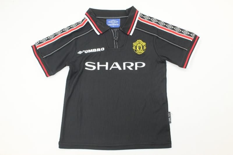 Kids Manchester United 1998/99 Black Soccer Jersey And Shorts