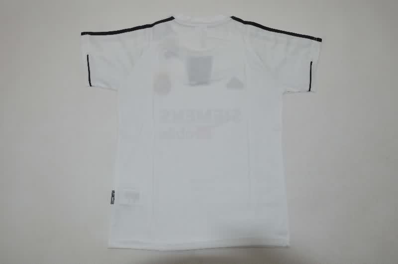 Kids Real Madrid 2003/04 Home Soccer Jersey And Shorts