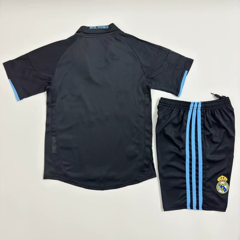 Kids Real Madrid 2009/10 Away Soccer Jersey And Shorts